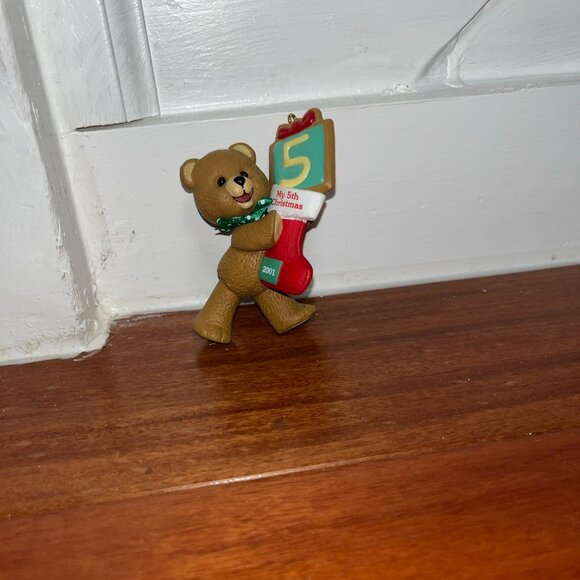 Teddy Bear 5th Christmas 2001 Hallmark Ornament Original Box not included - Picture 1 of 1